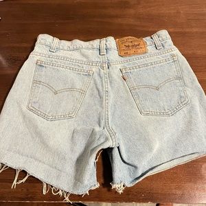 Vintage orange tag Levi 550 shorts